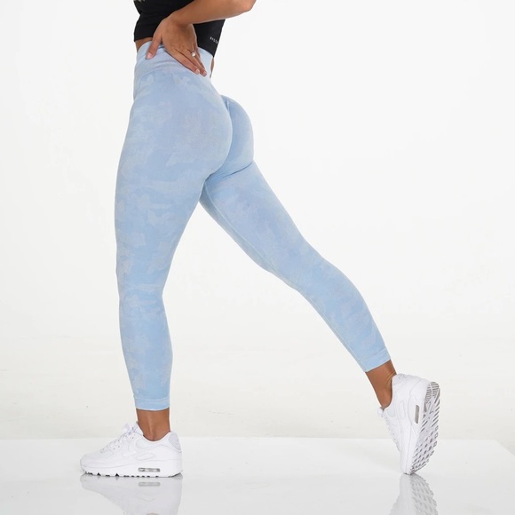 NVGTN Pants - NVGTN Icy Blue Camo Workout Athletic Leggings
